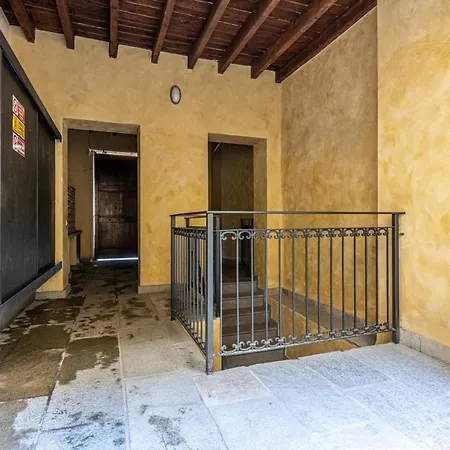 Xenia - Accogliente Pied-a-terre Sui Navigli *