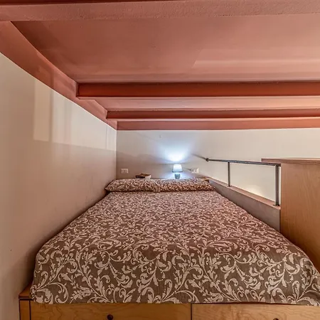 Xenia - Accogliente Pied-a-terre Sui Navigli Apartment Milan