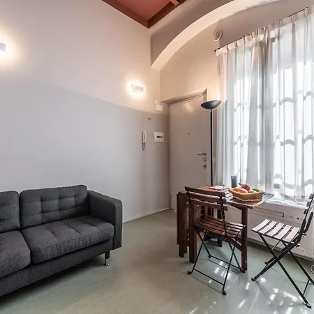 Xenia - Accogliente Pied-a-terre Sui Navigli Διαμέρισμα *